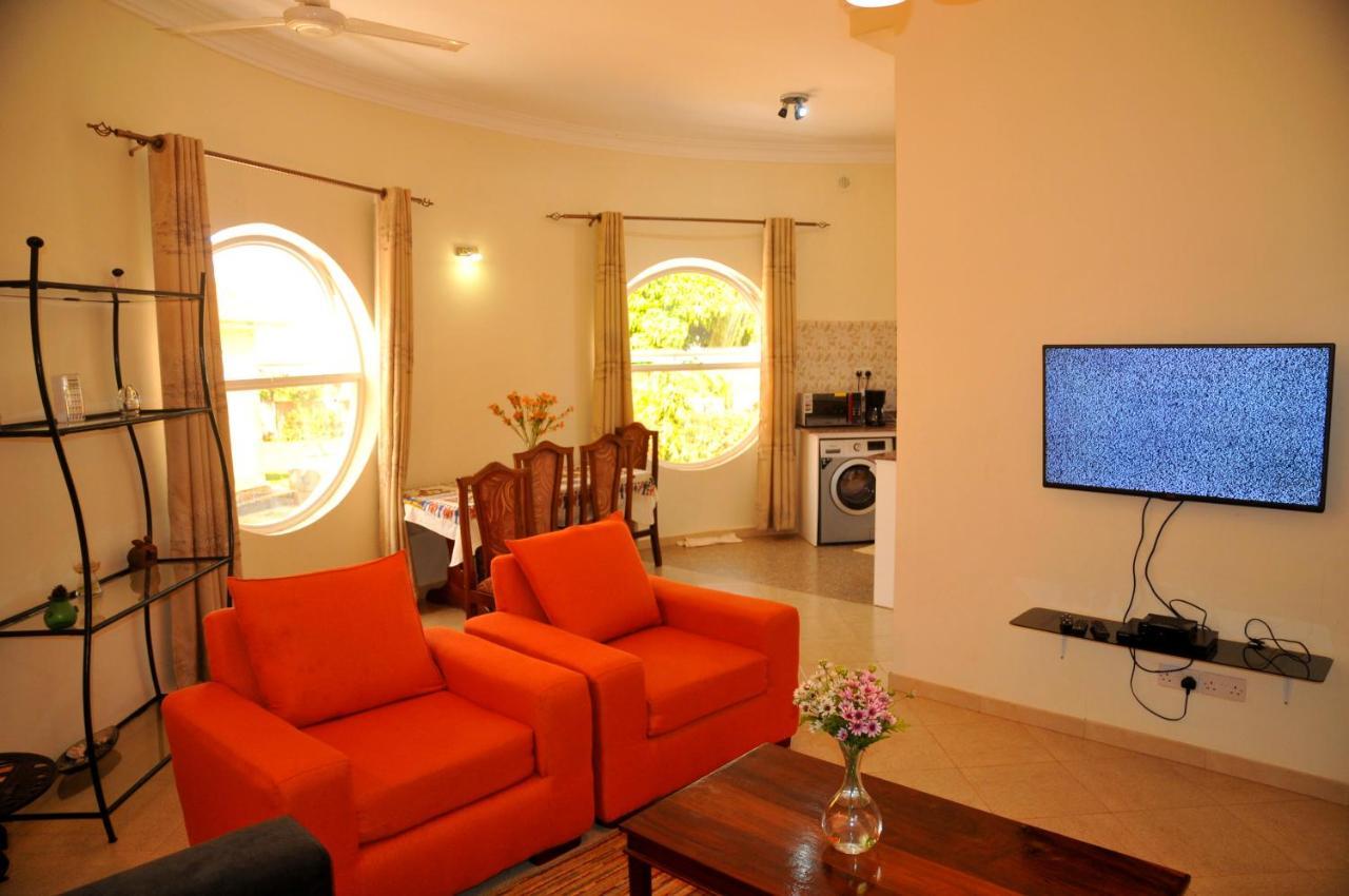 Victoria Lake View Guesthouse & Safaris Entebbe Exterior foto